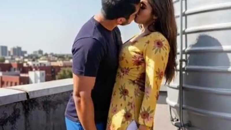 Chat pe Chudai - AI Generated Lusty Story